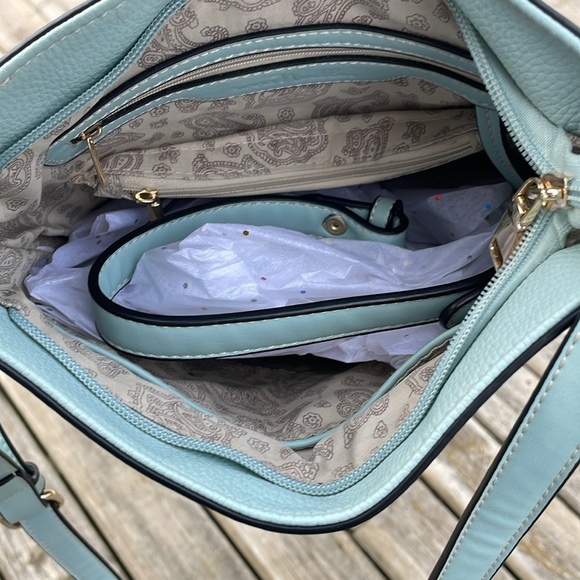 New Simply Noelle Cobblestone Hobo Bag - Picture 9 of 10
